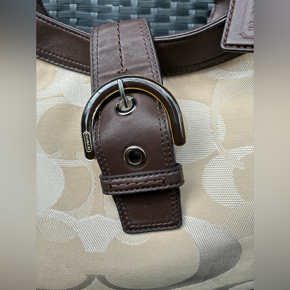 COACH BAG,Coach Tan and Brown Shoulder Bag. - Picture 2 of 14